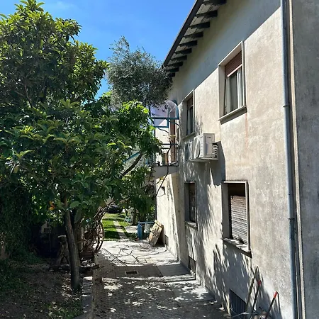 Apartament Modena *